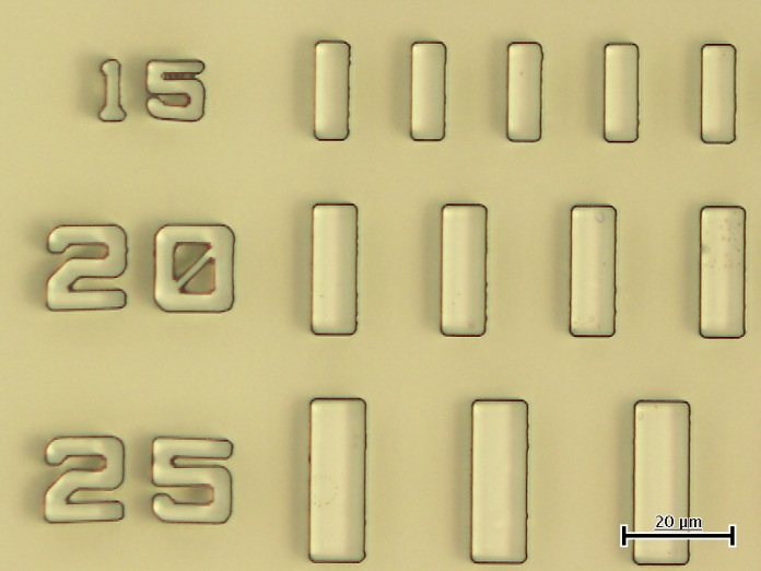 感光性樹脂パターン顕微鏡